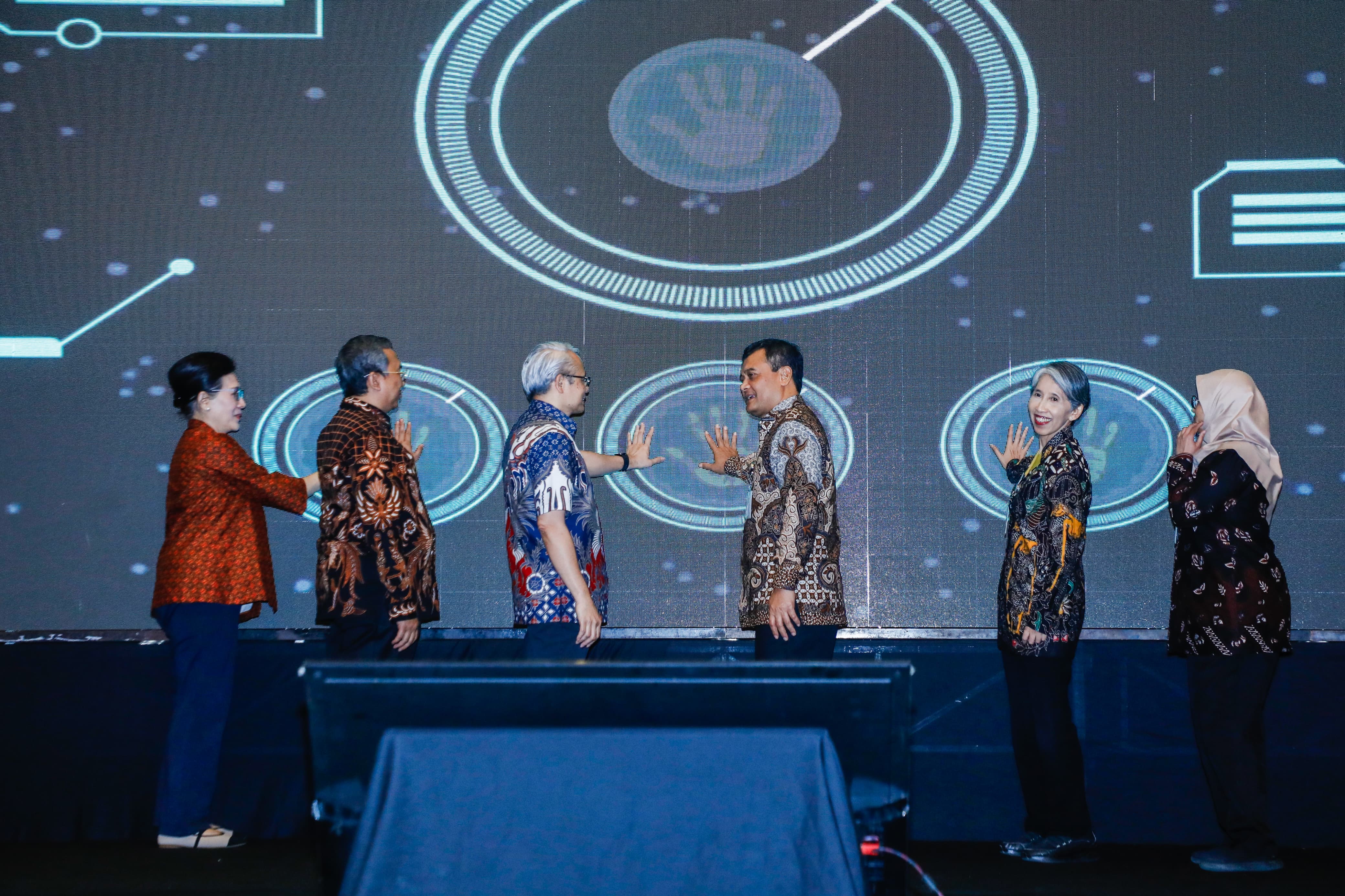 Gubernur Jateng Ahmad Luthfi Luncurkan Program Speling Melesat dan TB Express