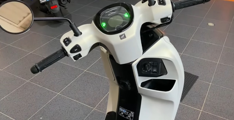 5 Fitur Honda Scoopy yang Pas Buat Kebutuhan Gen Z