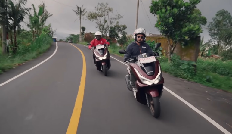 Meski Fiturnya Canggih, Ini Alasan Honda PCX 160 Kurang Cocok di Medan Ekstrem