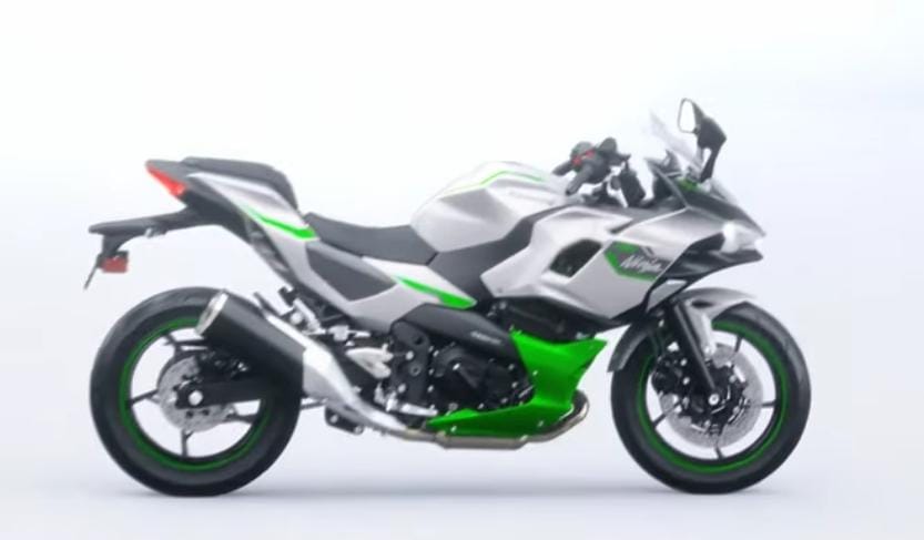 Kenalin Nih, Kawasaki Ninja 7 Motor Hybrid Pertama yang Irit BBM