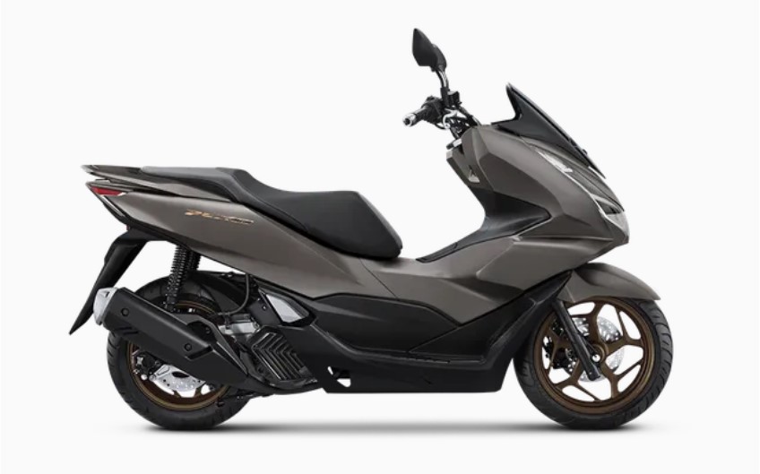 AduDesain Honda PCX 2024 vs Yamaha Lexi 2024, Manakah yang Lebih Sporty?