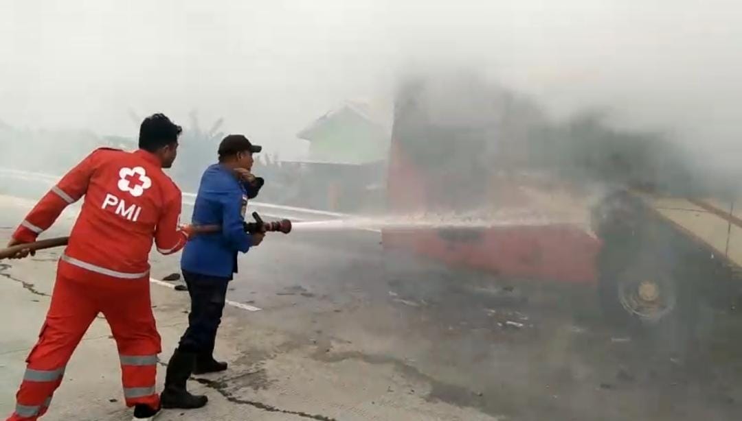 Jelang Sholat Jumat, Bus Terbakar di Exit Tol Adiwerna Tegal, Ternyata Ini Penyebabnya