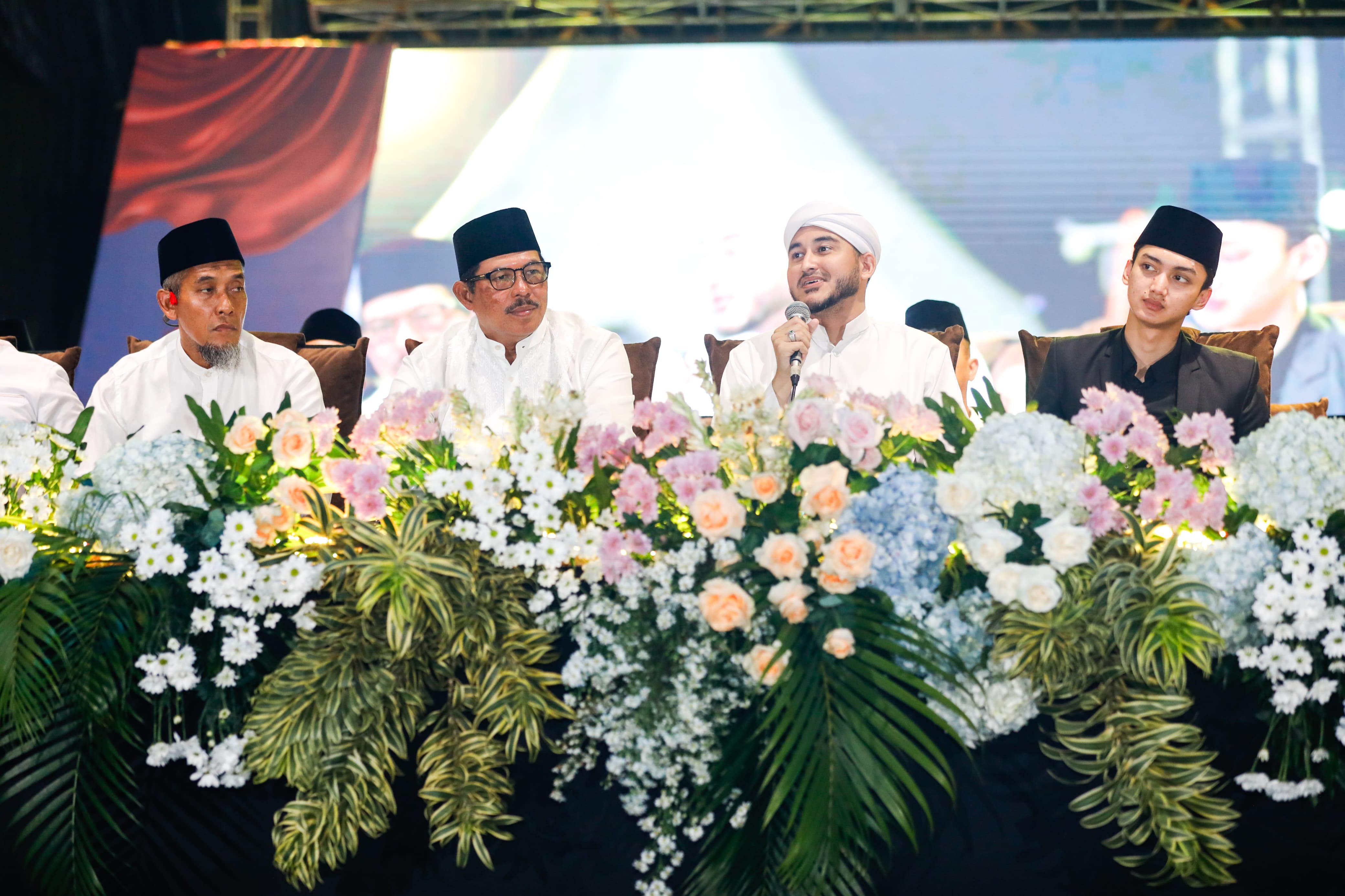 Ajak Masyarakat Berdoa agar Jateng Lepas dari Bencana, Nana Sudjana: Kita Niatnya Baik  