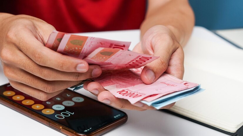 4 Pinjaman Khusus Mahasiswa Cicilan Ringan yang Legal, Syaratnya Cuma KTP