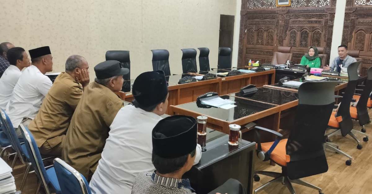 Pembangunan Jembatan Kalierang Cilongok Tegal Molor Sebulan, Warga Desak DPRD Bertindak