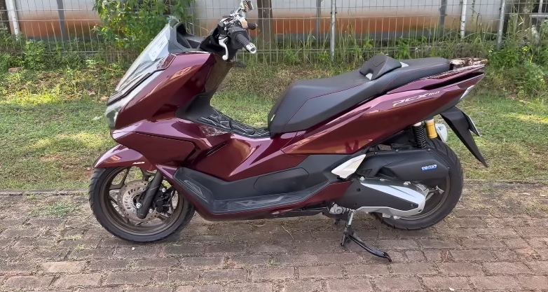 4 Alasan Honda PCX 160 RoadSync Jadi Primadona Anak Muda saat Ini