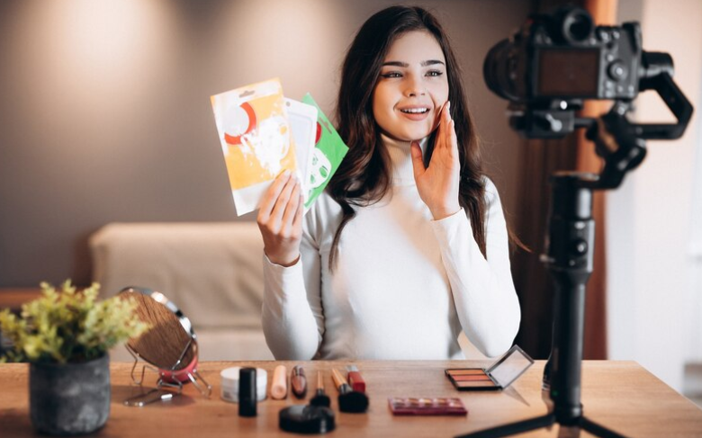 Bisa Hasilin Minimal Rp100.000 per Hari! Begini Trik Cuan Jadi Content Creator TikTok