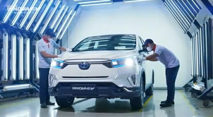 Mobil Toyota Kijang Innova EV Listrik Segera Mengaspal, Siap Tantang Hyundai Ioniq 5 2023