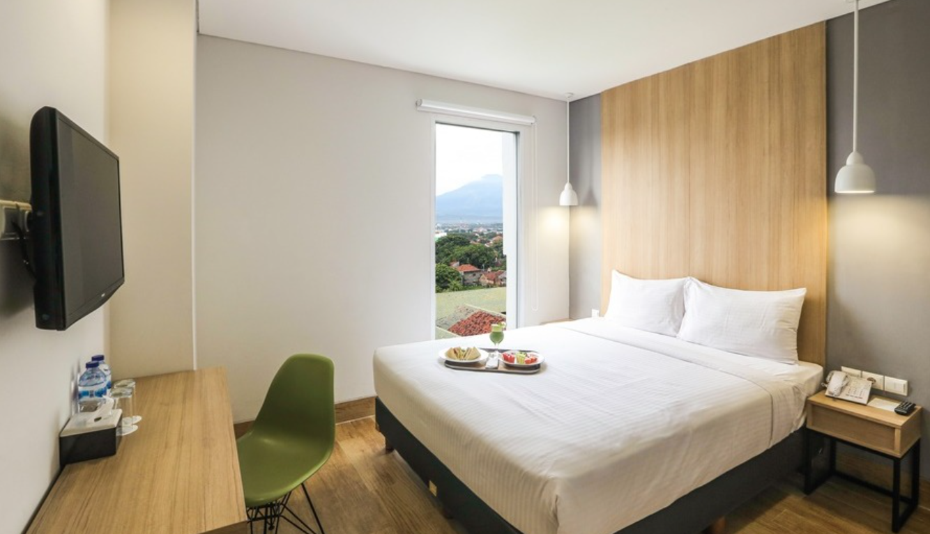 5 Rekomendasi Hotel di Tegal dengan Lokasi Strategis, Dekat Pusat Kota hingga Pemandian Air Panas