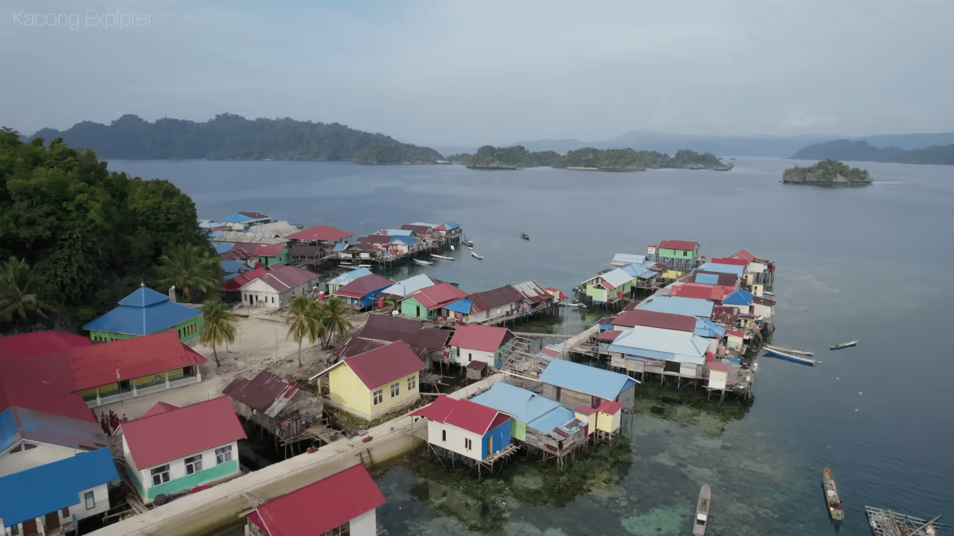 Dijuluki Manusia Laut, Suku Ini Menghuni Desa Terapung di Perairan Sulawesi Tengah