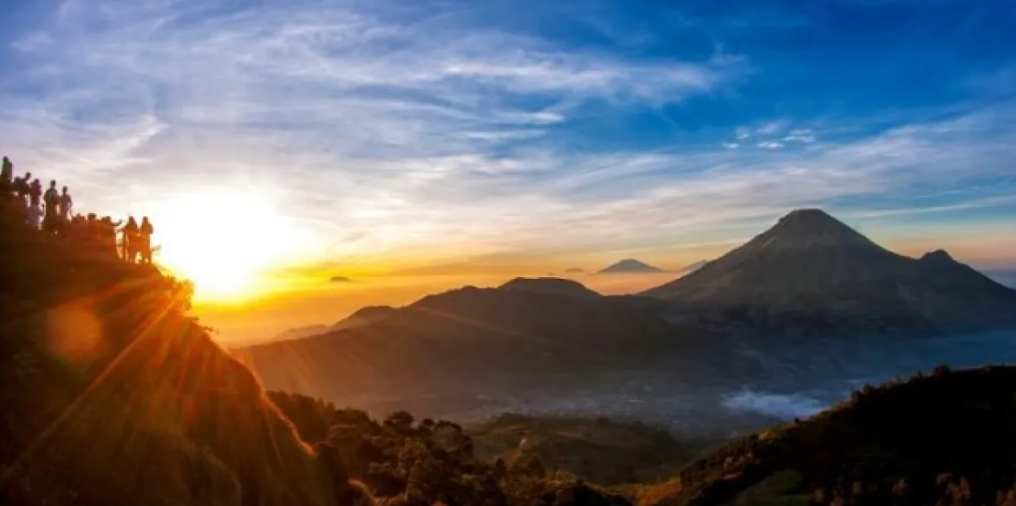 Panduan Lengkap Golden Sunrise Bukit Sikunir Dieng: 7 Tips Wajib Anti-Gagal