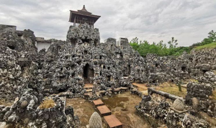 3 Mitos Unik Gua Sunyaragi di Cirebon, Ada Lorong yang Dipercaya Bisa Tembus sampai Ke China dan Mekkah