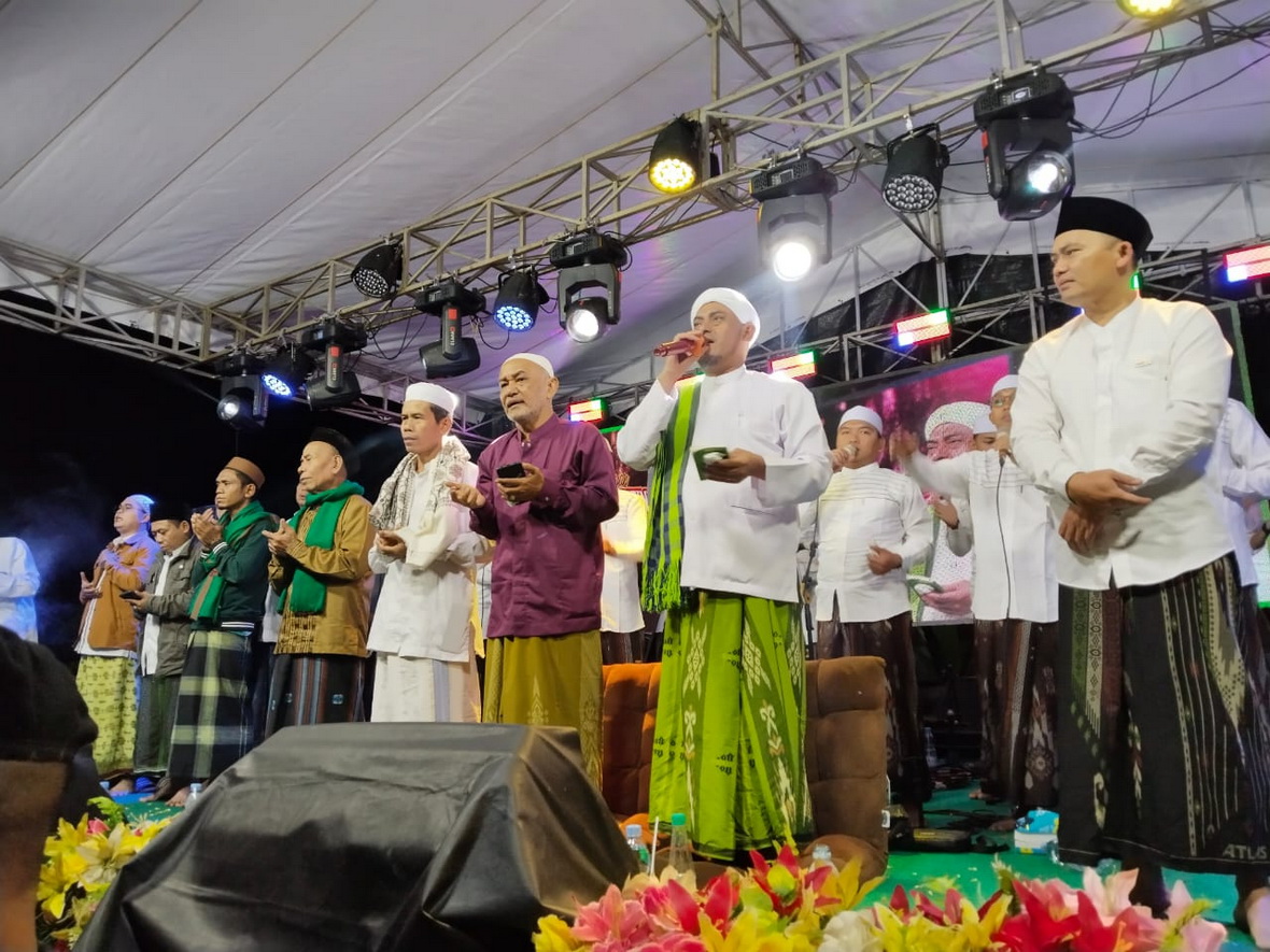 Mantap Jiwa! Warga Desa Sitail Jatinegara Tegal Halal Bihalal Selama 5 Hari Setelah Lebaran 2025