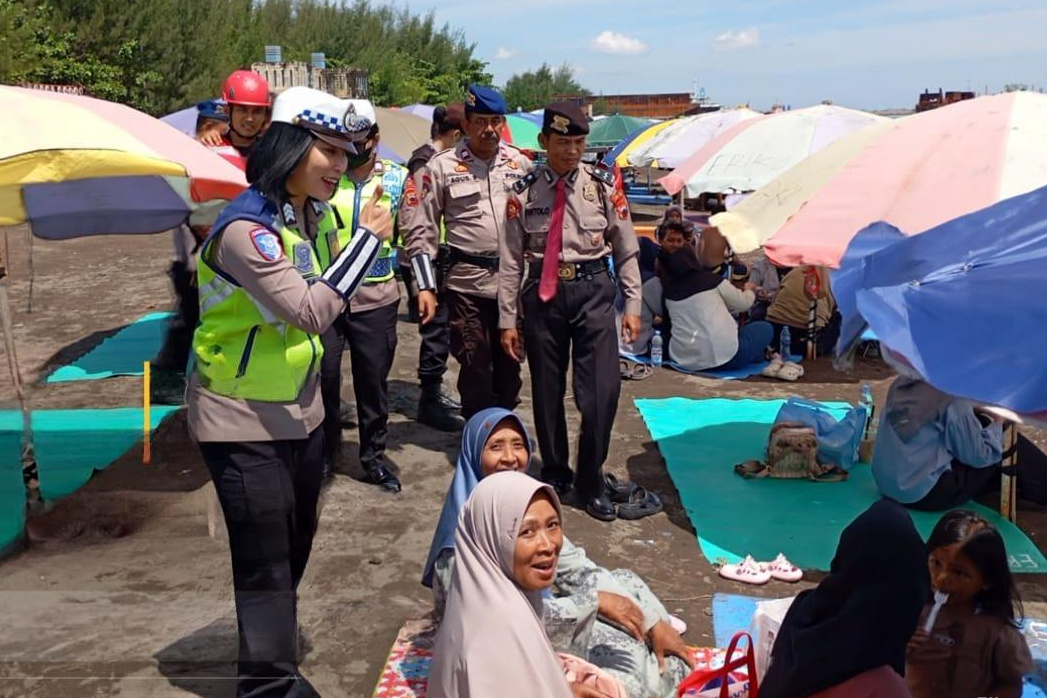 Libur Lebaran, 30 Ribu Wisatawan Padati Obyek Wisata Pantai di Tegal, Polisi Lakukan Hal Ini
