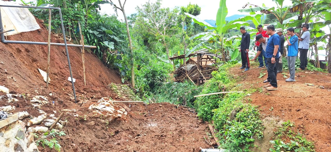 Tebing Longsor di Brebes, 7 Rumah di Indrajaya Terancam