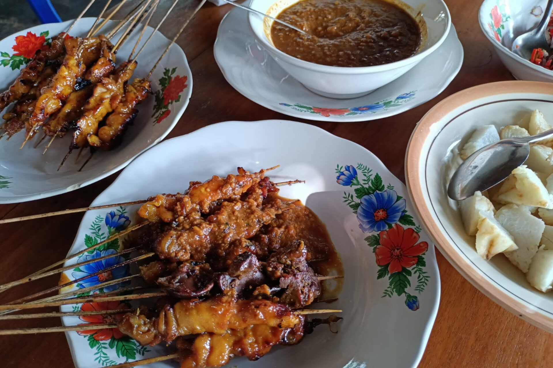 Bikin Ketagihan! 3 Sate Ambal Kebumen Ini Punya Rasa Unik yang Susah Dilupakan