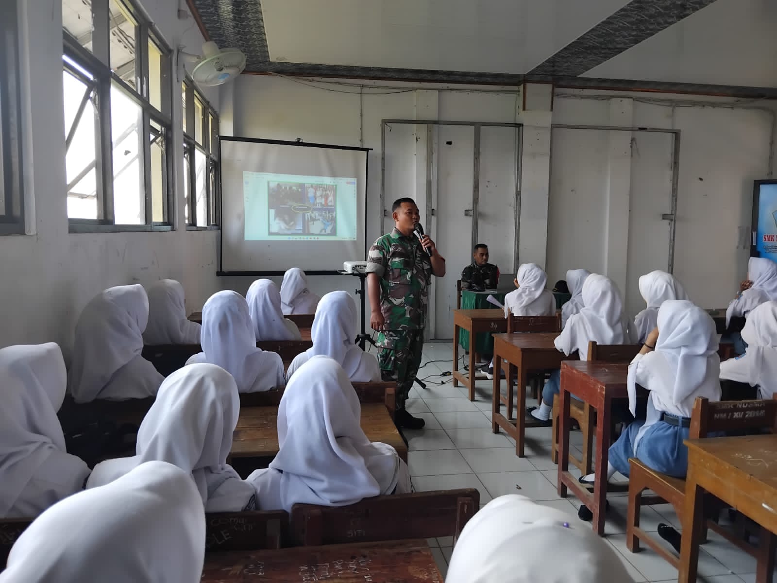 Koramil 07 Ampelgading Pemalang Sosialisasi Wawasan Kebangsaan dan Penerimaan Calon Prajurit TNI AD 2025