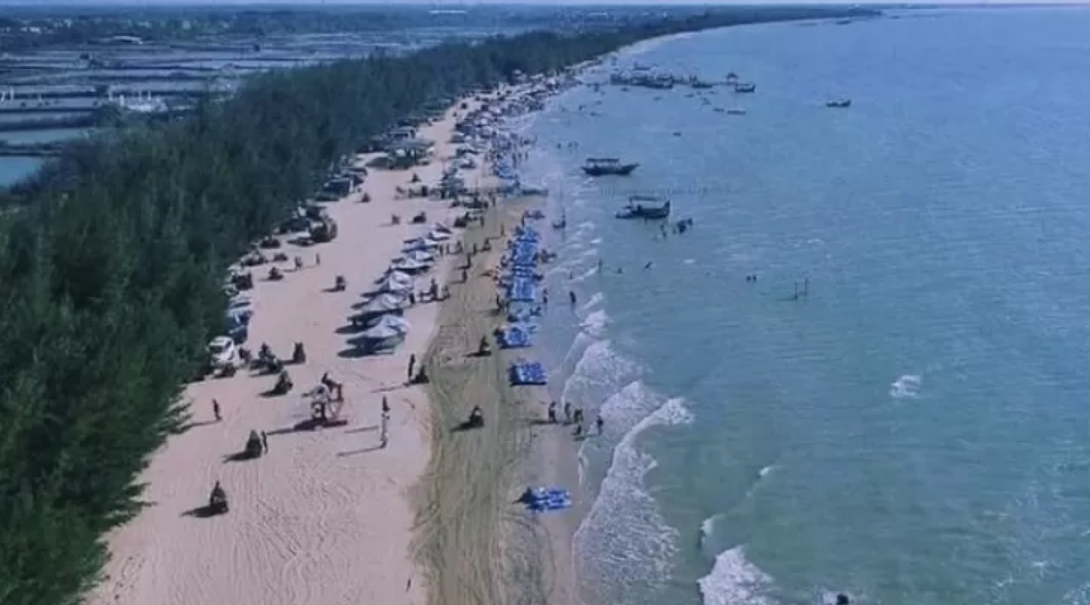 Wisata Pantai di Jawa Tengah yang Ramah Keluarga untuk Liburan Akhir Pekan!
