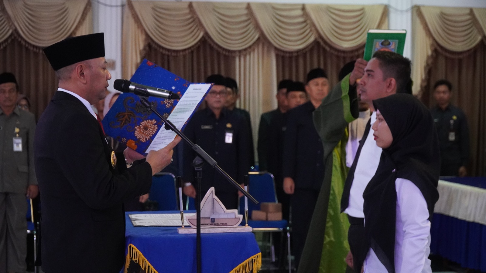 615 PPPK di Tegal Resmi Dilantik, Wali Kota Dedy Yon: Tidak Bisa Dimutasi Sembarangan