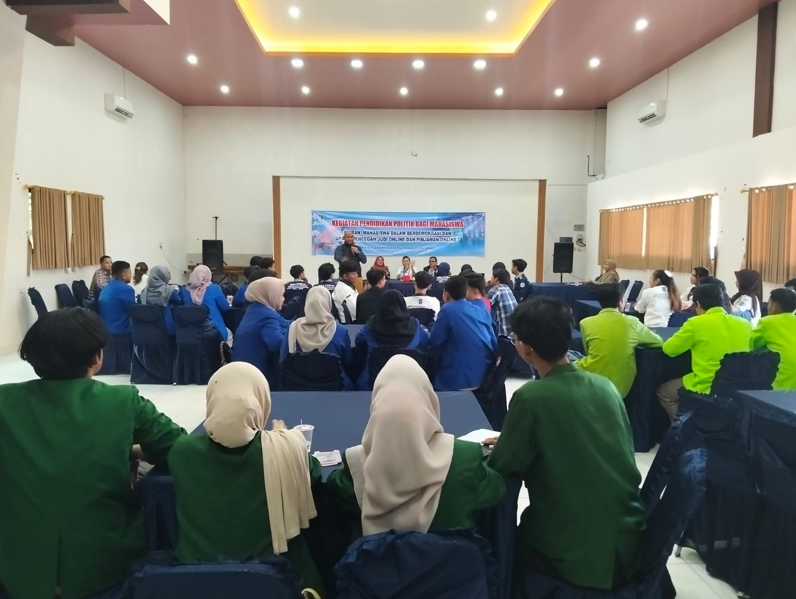 Mahasiswa Brebes Dapat Pendidikan Politik hingga Pencegahan Judol dan Pinjol dari Pemkab