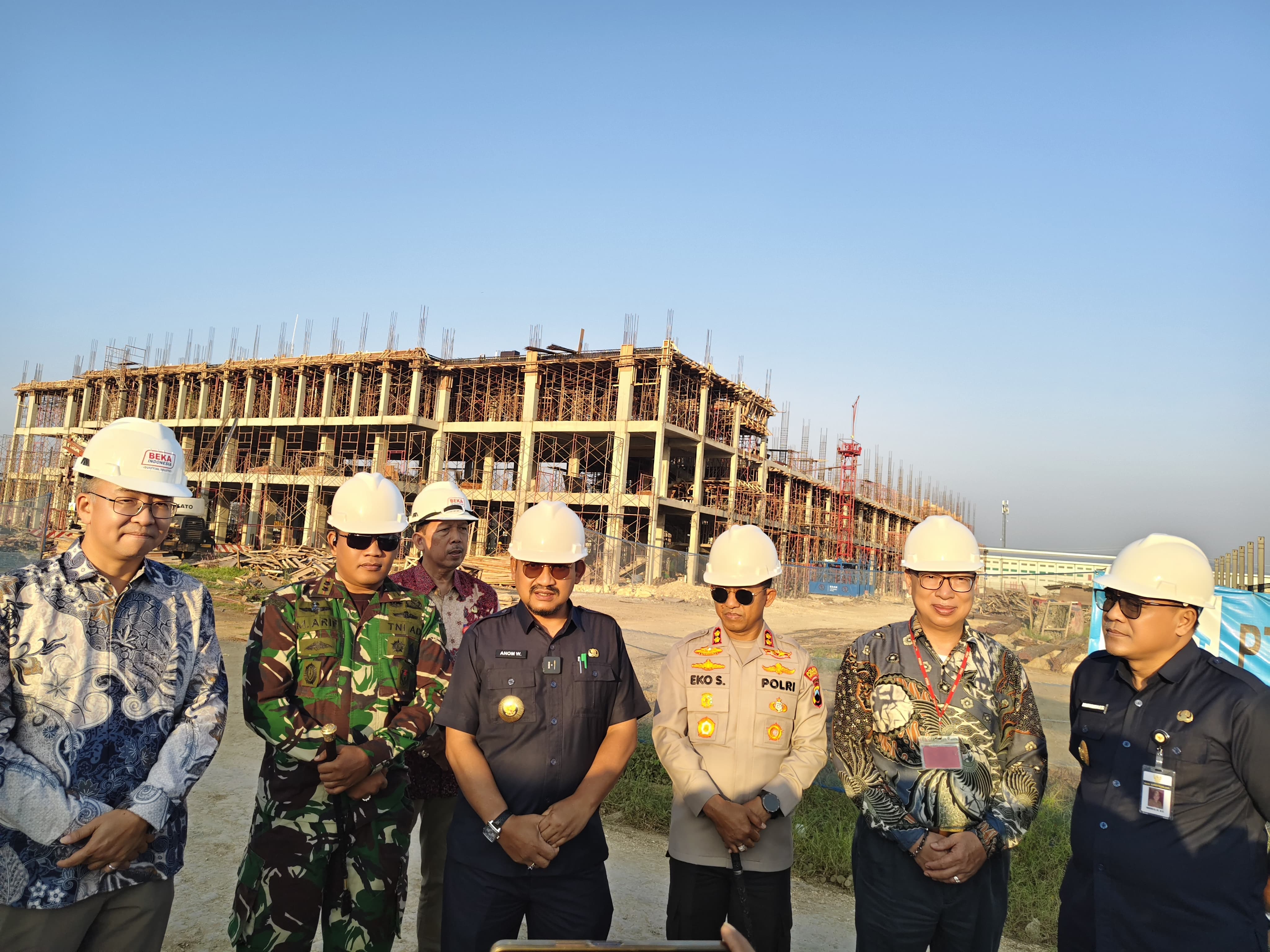 Tinjau Pembangunan Pabrik di Kalirandu Petarukan, Bupati Pemalang Ingatkan Perzinan 