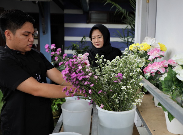 Gegara Ikut LapakGanjar, Order Florist Asal Semarang Mendadak Melimpah 