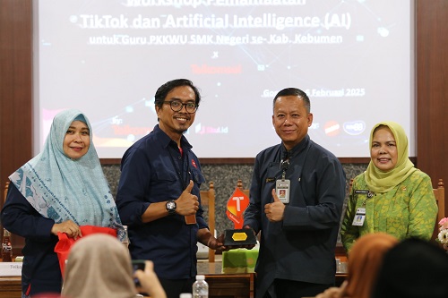 Gelar Pelatihan Digital, Telkomsel Dorong Dunia Pendidikan Manfaatkan Skul.id