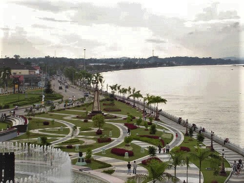 Jajaran Alun - alun terindah di Indonesia yang Layak Kalian Kunjungi