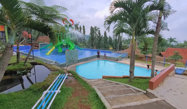 5 Pemandian Air Panas Modern di Jawa Tengah Aman Buat Semua Kalangan