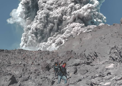 11 Daftar Wisata Berbahaya di Jawa Tengah yang Bikin Deg-degan tapi Bikin Penasaran