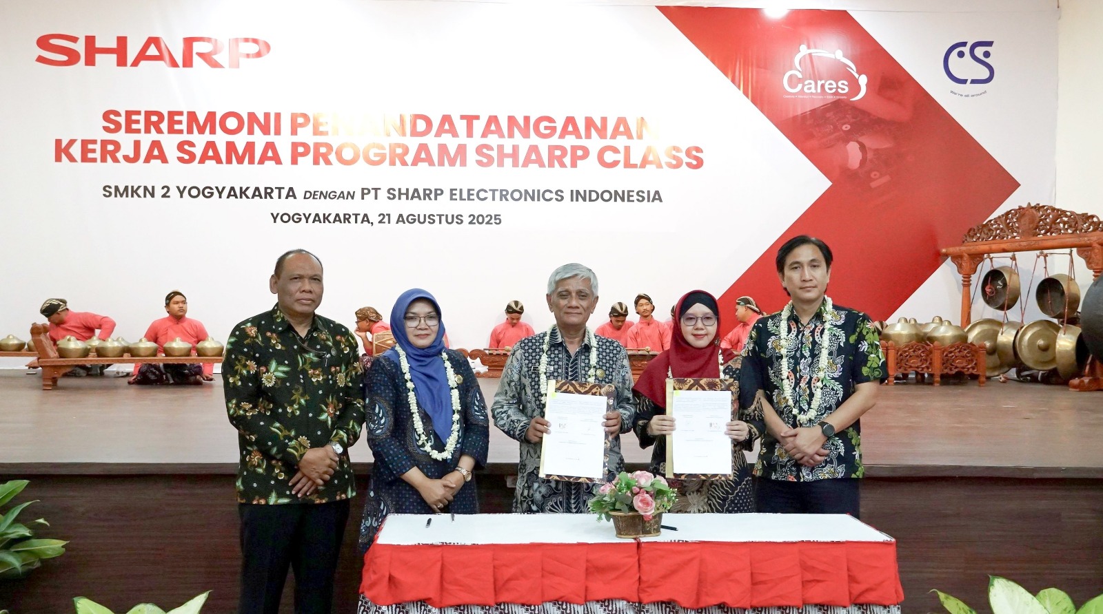 Sharp Hadirkan Program Sharp Class di SMKN 2 Yogyakarta, Dukung Agenda ESG 