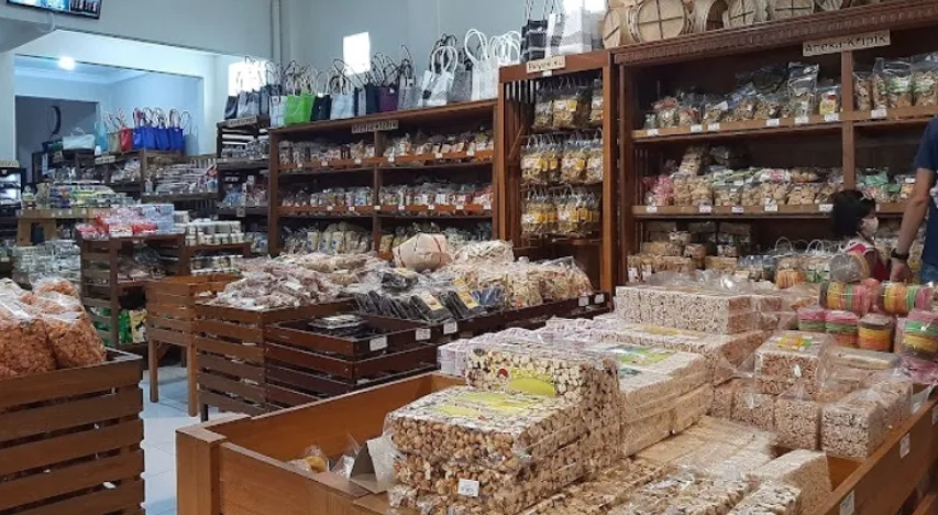 Tempat Beli Buah Tangan di Solo yang Murah, Wajib Kalian Datengin!