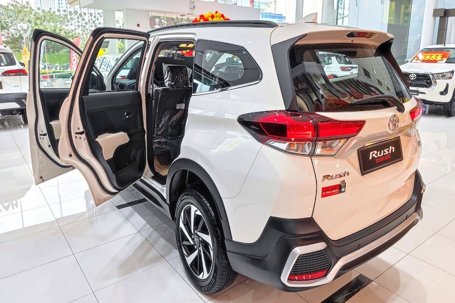 Kredit Toyota Rush Hybrid 2024, Mobil Teknologi SUV Terdepan dengan Harga Bersahabat 