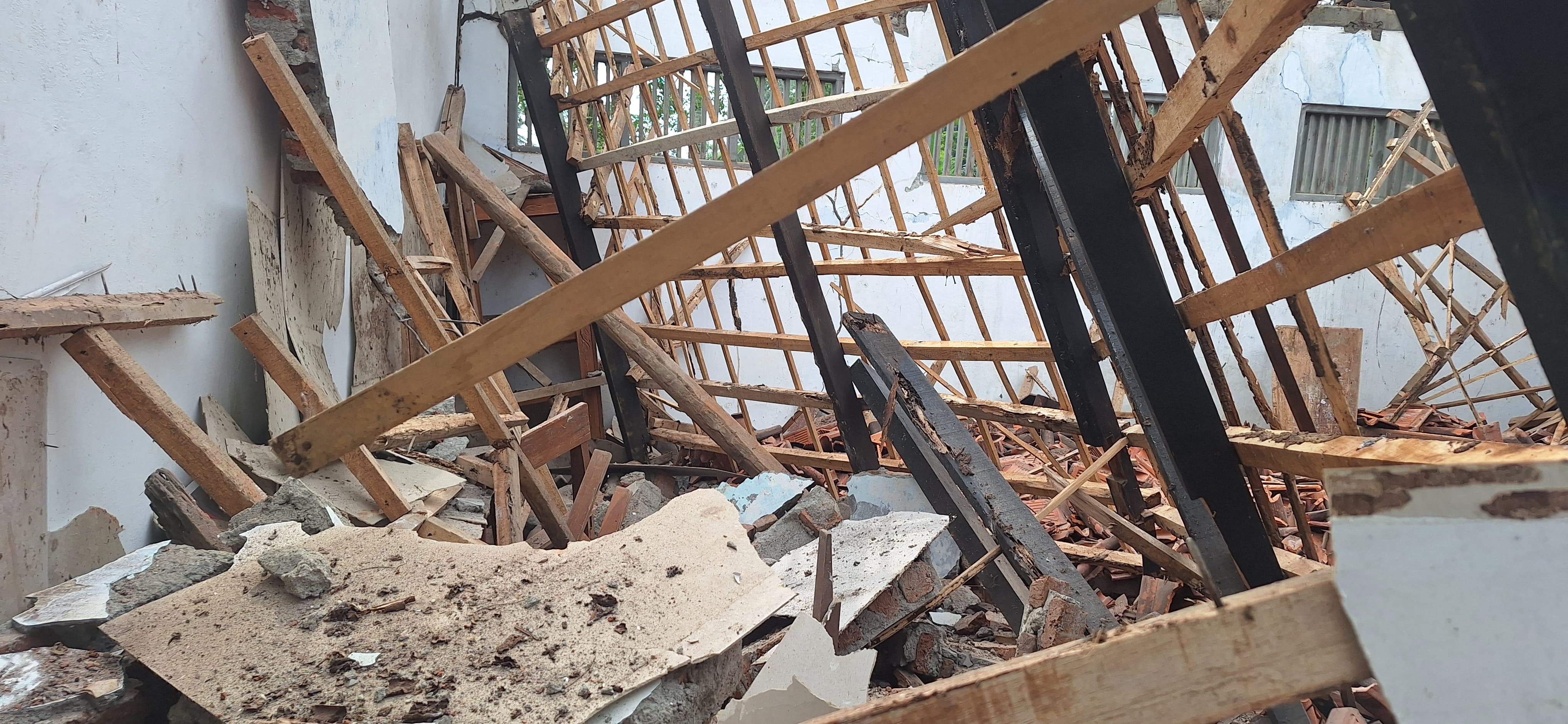 Empat Ruang Kelas di SD di Brebes Rusak, Siswa Belajar Secara Bergantian