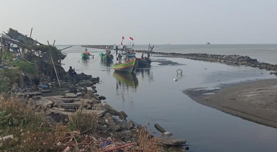 Diduga Kelelahan Saat Tarik Kapal, 7 Nelayan Tradisional di Tegal Meninggal