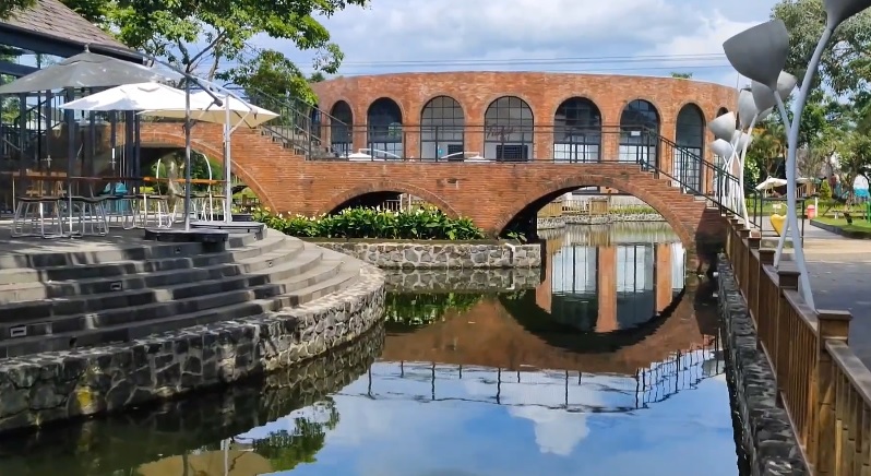 4 Wisata Arsitektur Unik di Purwokerto yang Wajib Diabadikan