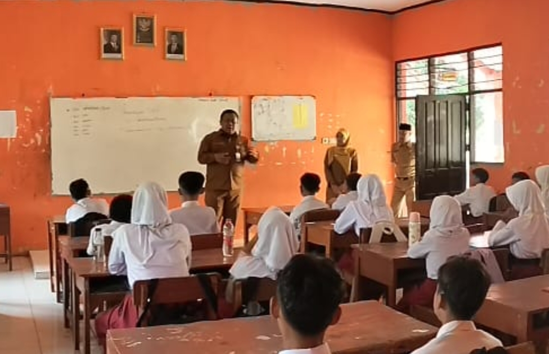 Tujuh dari 18 SMP Negeri Satu Atap di Brebes Kekurangan Siswa