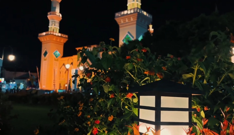 4 Spot Instagramable Sekitar Alun-alun Tegal yang Ciamik