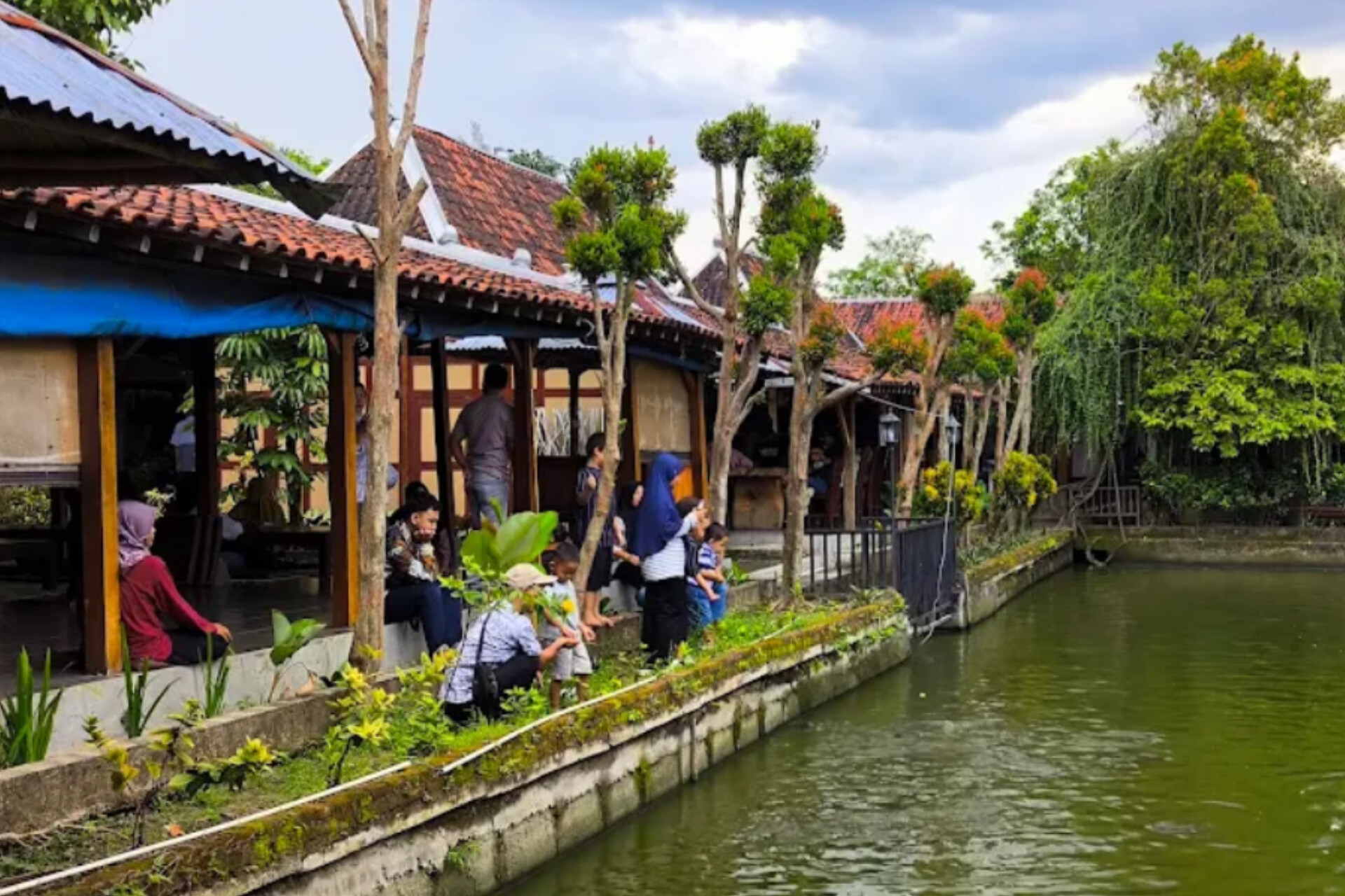7 Restoran Hidden Gem di Klaten dengan Suasana Unik, Cocok untuk Wisata Kuliner Akhir Pekan