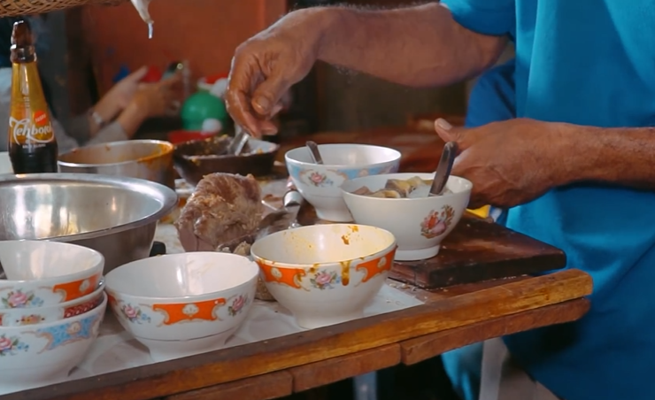 Berburu Soto Tauto khas Pekalongan, Cita Rasa Unik Daging Kerbau dan Tauco