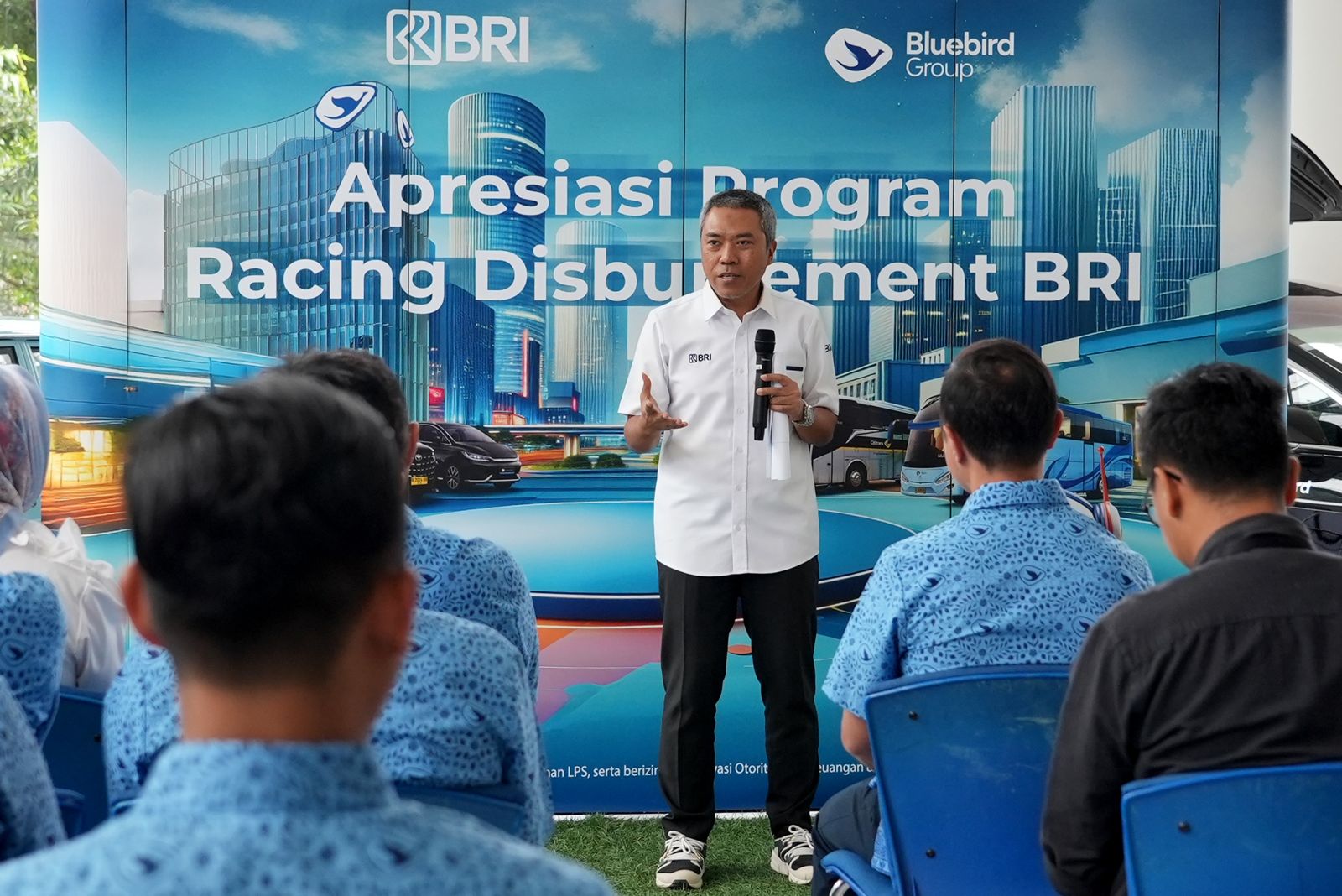 Hadirkan Solusi Keuangan Digital untuk Pengemudi, BRI Perkuat Kerjasama dengan Bluebird  
