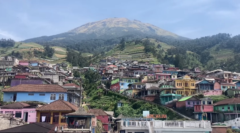 5 Tempat Wisata di Magelang Dikelilingi Pegunungan, Unik dan Adem