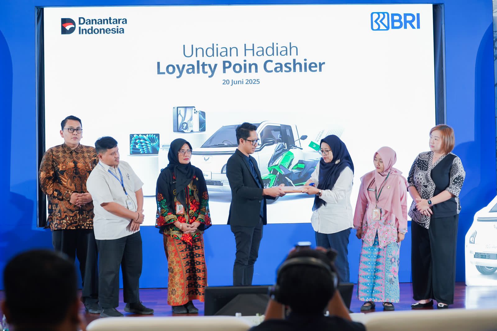 Lewat Program Loyalty Poin Cashier 2025, BRI Bagi Smartwatch Hingga Mobil Listrik 