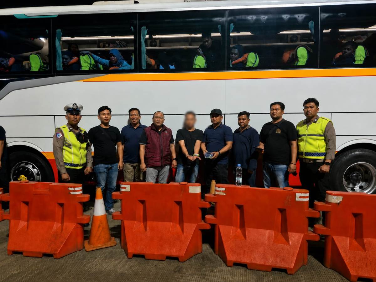 Modus Kondektur Bus Bawa Sabu Terbongkar di Tol Banyumanik, Polda Jateng Sita Barang Bukti