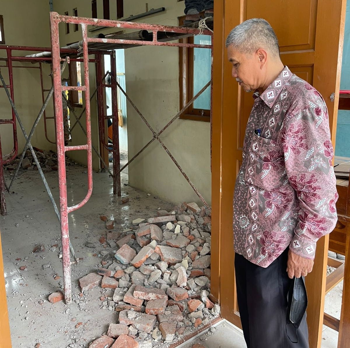 Pendaftar Membludak, SLB SPK Muhammadiyah Kota Tegal Bongkar Mushala dan Kamar Mandi untuk Kelas