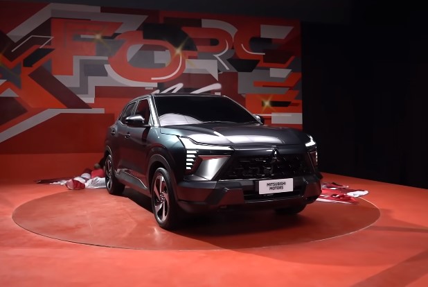 Rilis! Mobil SUV Terbaru 2023, Mitsubishi XFORCE Ultimate Tampil Gagah dengan Segudang Teknologi Canggih
