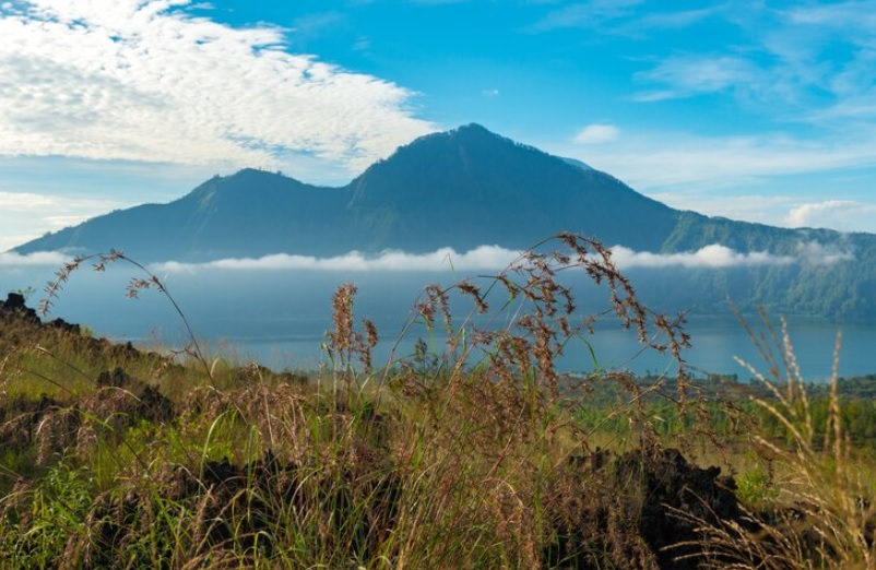 5 Mitos Danau dan Gunung Batur yang Jarang Wisatawan Tahu