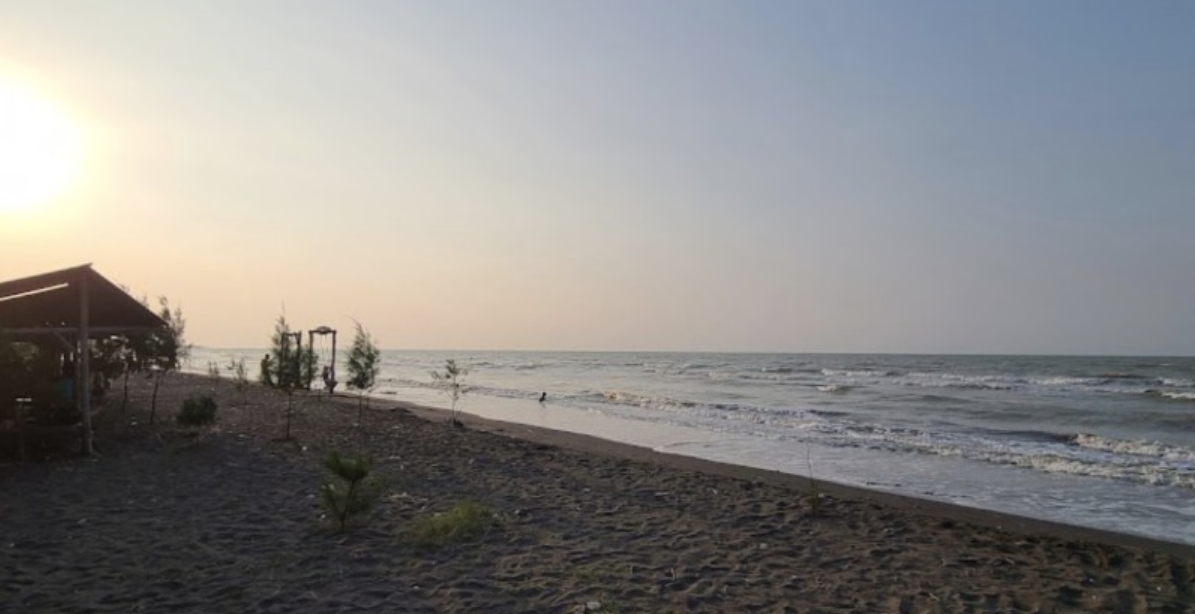 Mitos Sosok Dewi Rantam Sari Nampak di Pantai Larangan, Warga: Kerap Muncul Menunggangi Kuda Putih