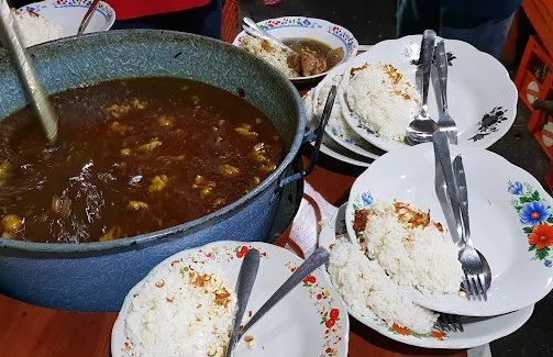 9 Warung Rawon Terbaik di Surabaya dan Malang yang Wajib Dicoba Pecinta Kuliner Nusantara