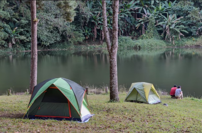 4 Spot Camping dengan View Danau Terbaik di Jawa Tengah 